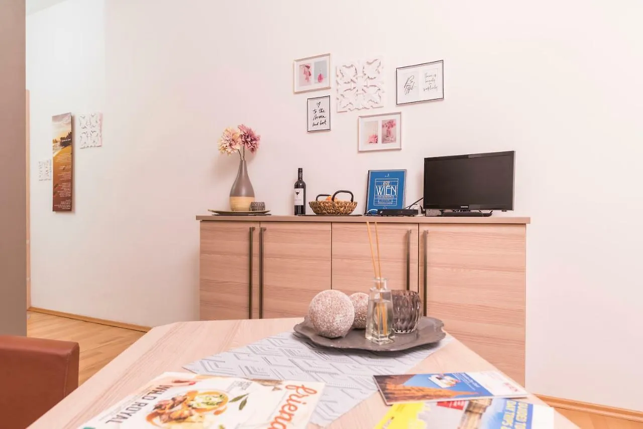Tiny Hideaway Apartment Vienna